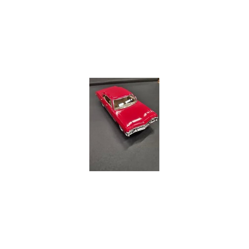 Chevrolet Impala 1967 , 1:43 mastelis (4 spalvos) Kinsmart Auto Modelis