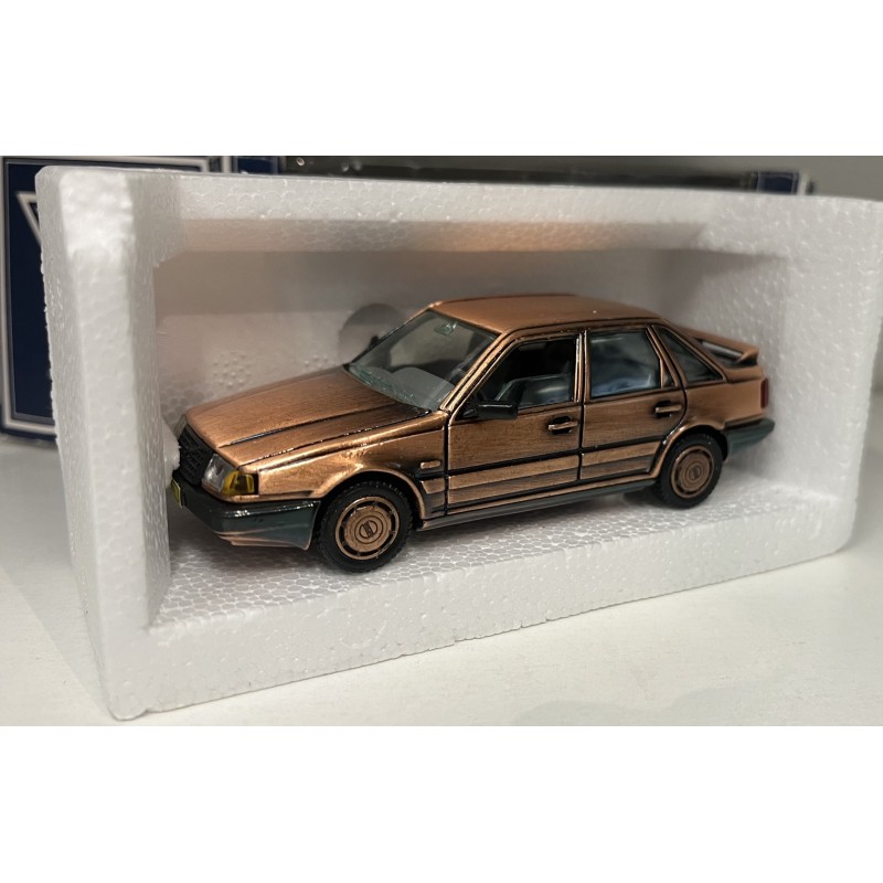 Volvo 440 1:43 AHC