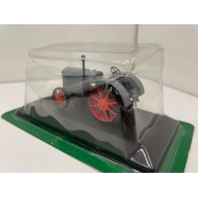 CXT3 15/30, 1:43, Hachette