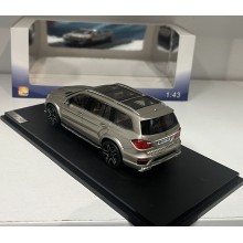 Mercedes-Benz GLS 1:43 GLM