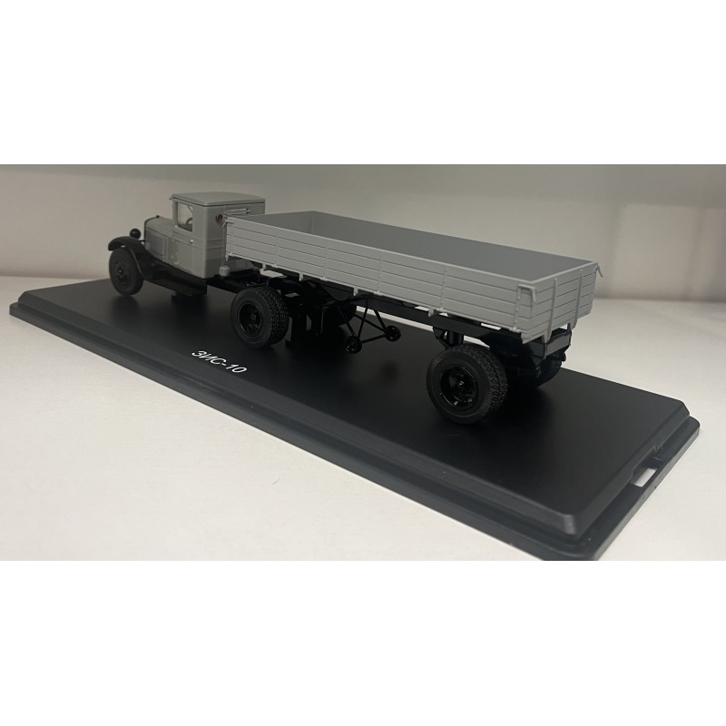 Zis-10 1:43 SSM