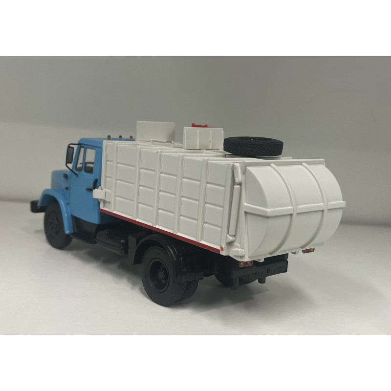 Gaz-4333 1:43 AIST
