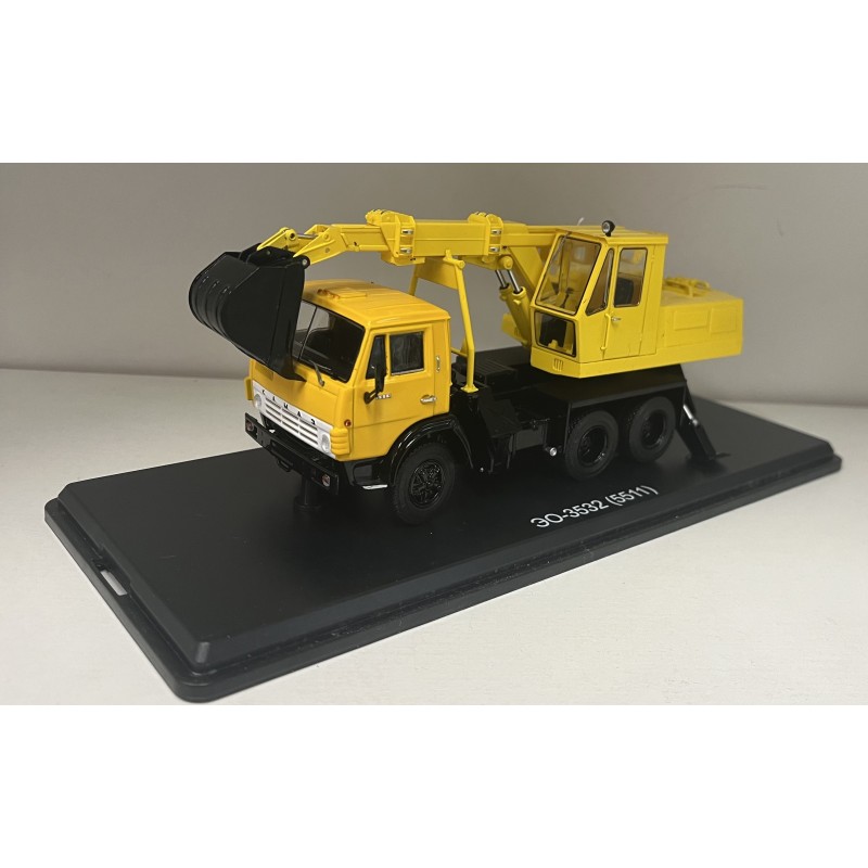 Kamaz 5511 Eskavatorius 1:43 SSM