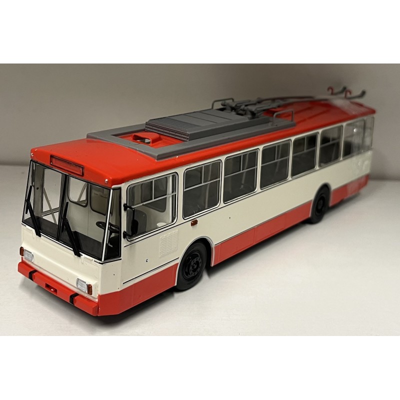 Skoda 14 TR troleibusas 1:43 AIST