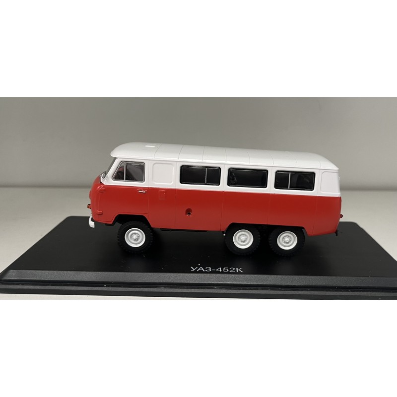 UAZ-452 1:43 SSM