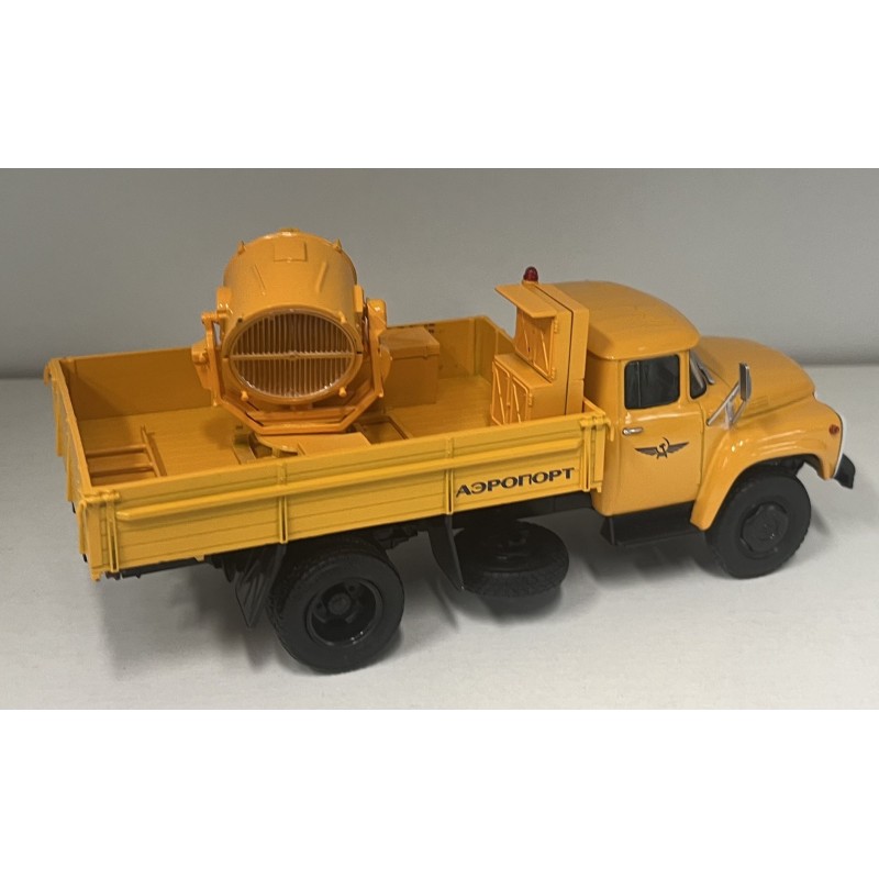 Zil-130 1:43 AIST