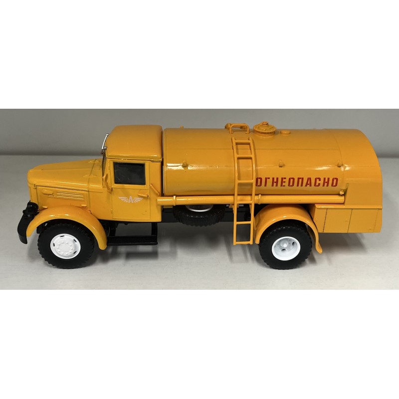 Maz-200 1:43 AIST