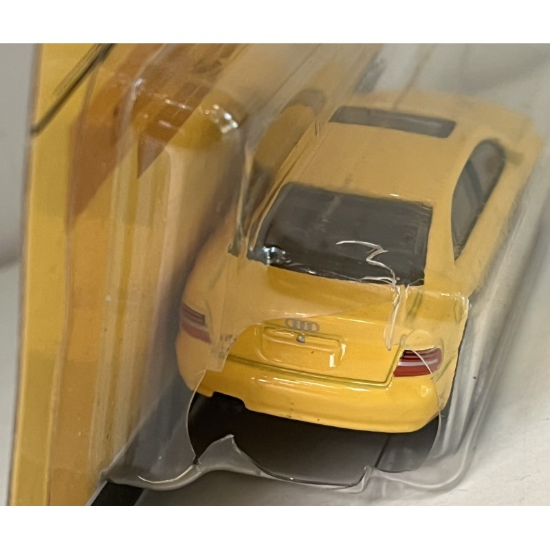 Audi S4 quattro 1:64 premium pakuotes defektas