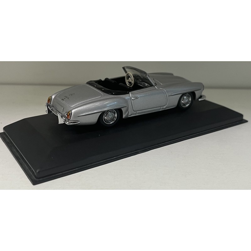 Mercedes-Benz 190SL 1:43 minichamps