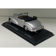 Mercedes-Benz 300S 1:43 minichamps