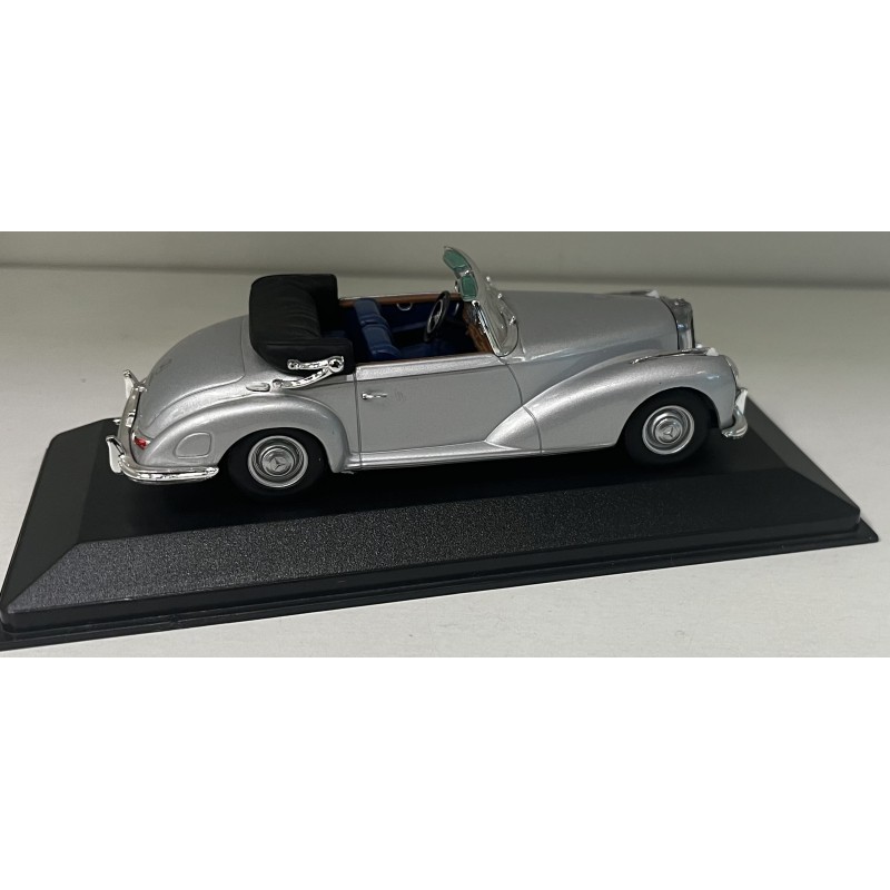 Mercedes-Benz 300S 1:43 minichamps