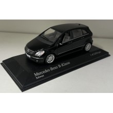 Mercedes-Benz B-klasse 1:43 Minichamps