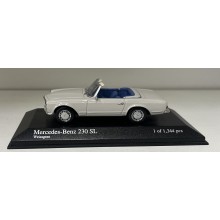 Mercedes-Benz 230Sl 1:43 Minichamps