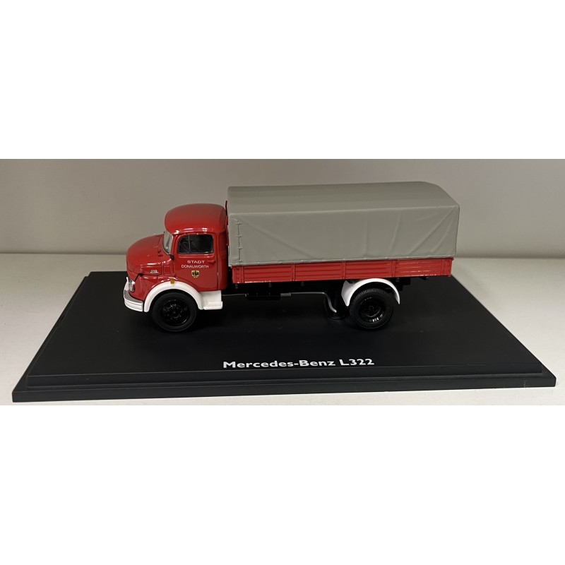 Mercedes-Benz L322 1:43