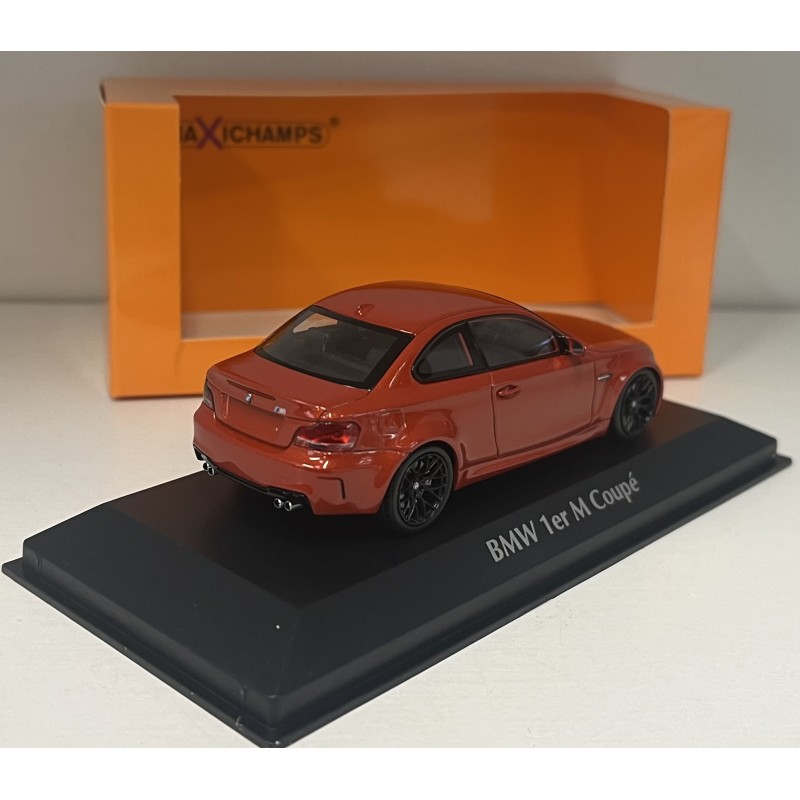 BMW 1er M coupe 1:43 maxichamps
