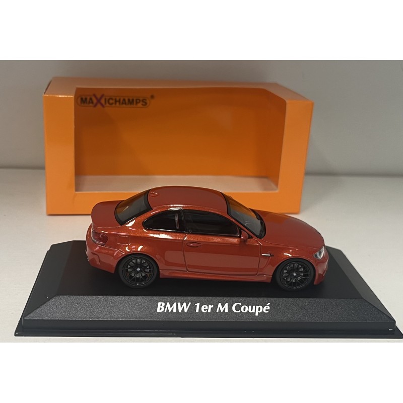 BMW 1er M coupe 1:43 maxichamps