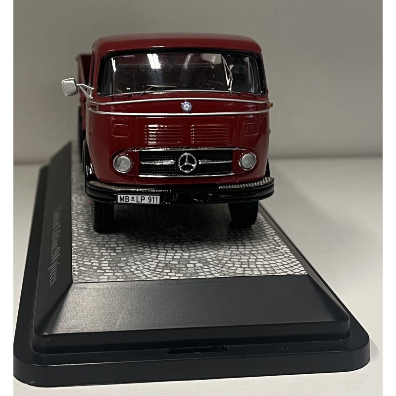 Mercedes-Benz LP 911 1:43 premium