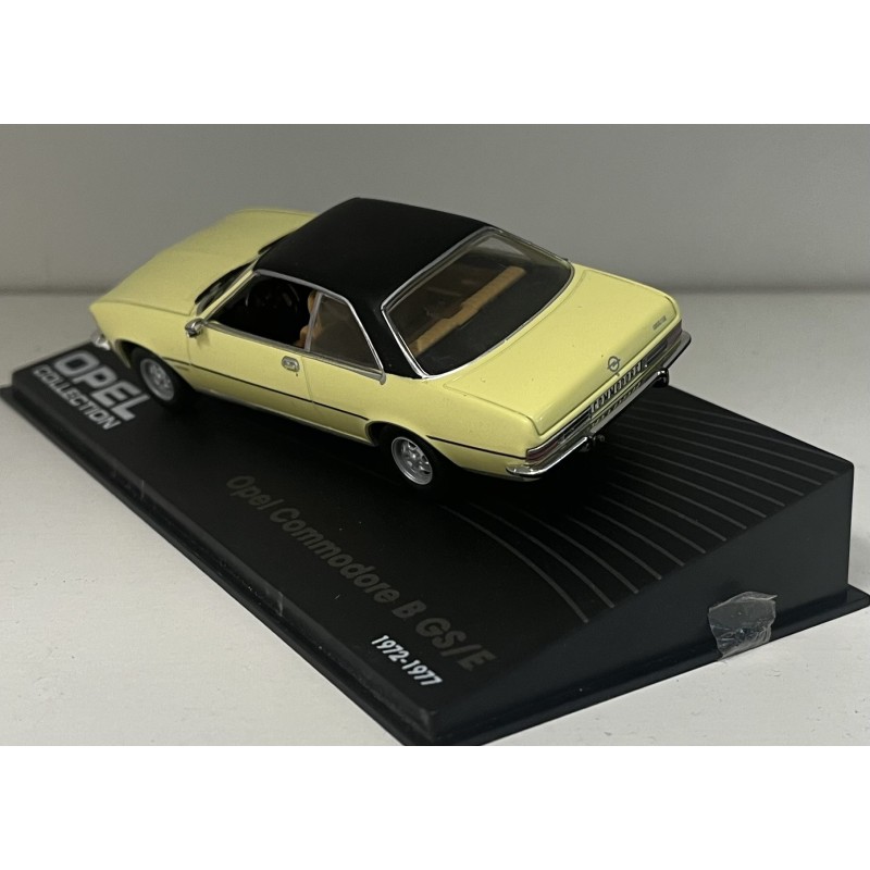 Opel  Commodore 1:43 IXO