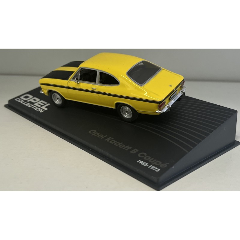 Opel  kaddet B coupe 1:43 IXO