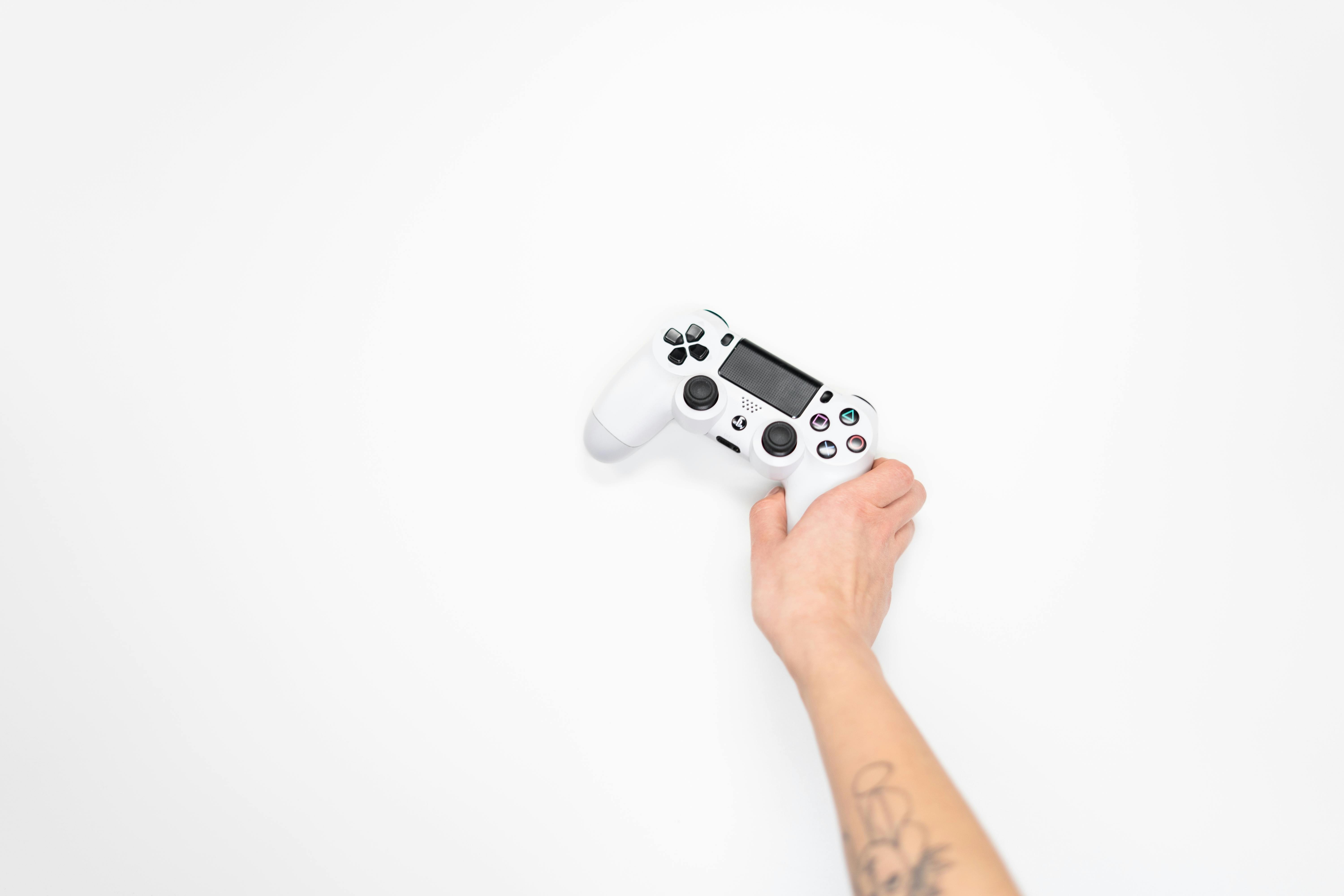 Retro žaidimai vs modernūs – ką renkasi vaikai?